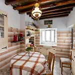 Daire Eutuxia House Petali Apollonia